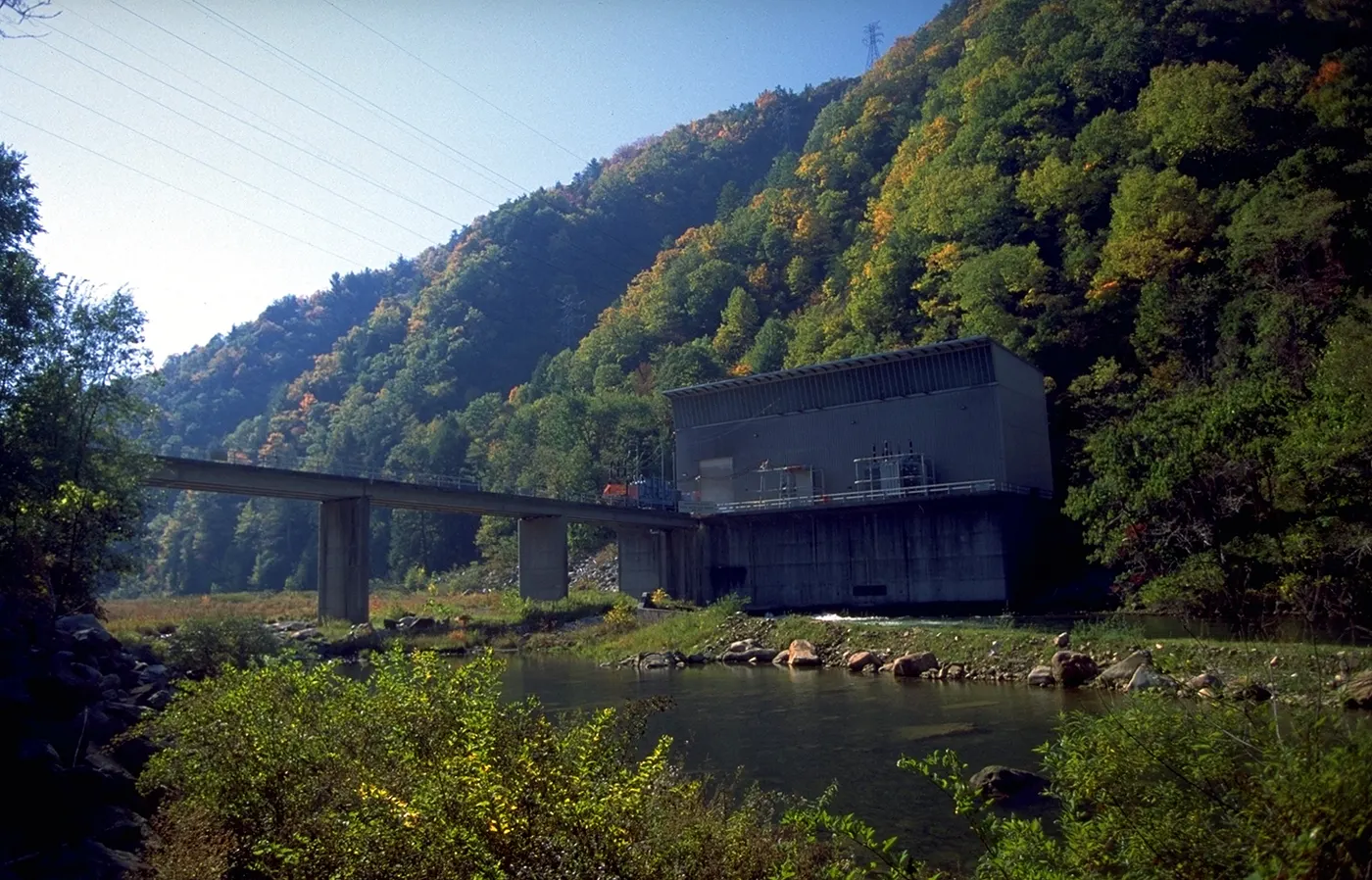 Watauga Dam, a large earth and rock dam in a mountain gorge